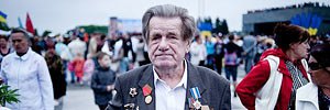 "Много пуль принес в шинели..."