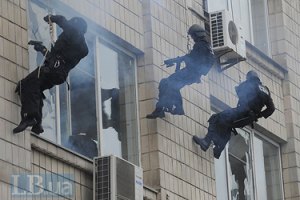 СБУ сегодня "борется с террористами" возле посольства Израиля