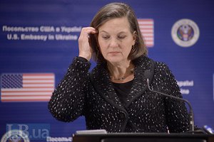 Виктория Нуланд провела брифинг в Киеве