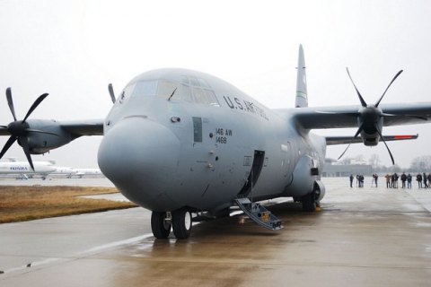 Україна отримала американське медобладнання та засоби зв’язку на 23 мільйони доларів