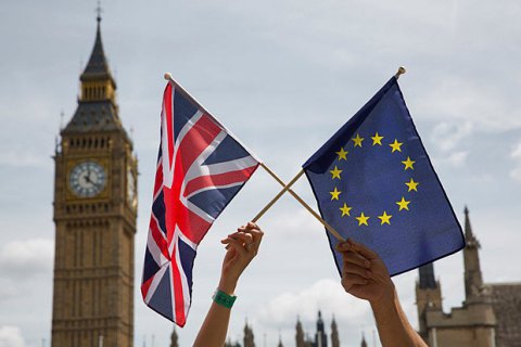 Парламент Британии начинает дебаты по'Брексит
