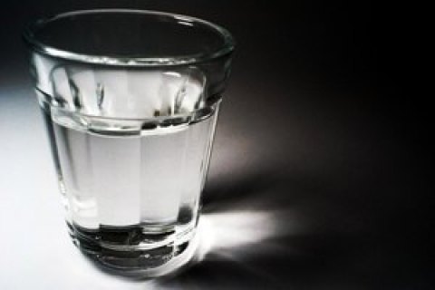 Декілька людей осліпли через отруєння сурогатним алкоголем, — Держпродспоживслужба