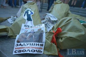 Выборы “по-новому” или “любі друзі” Порошенка