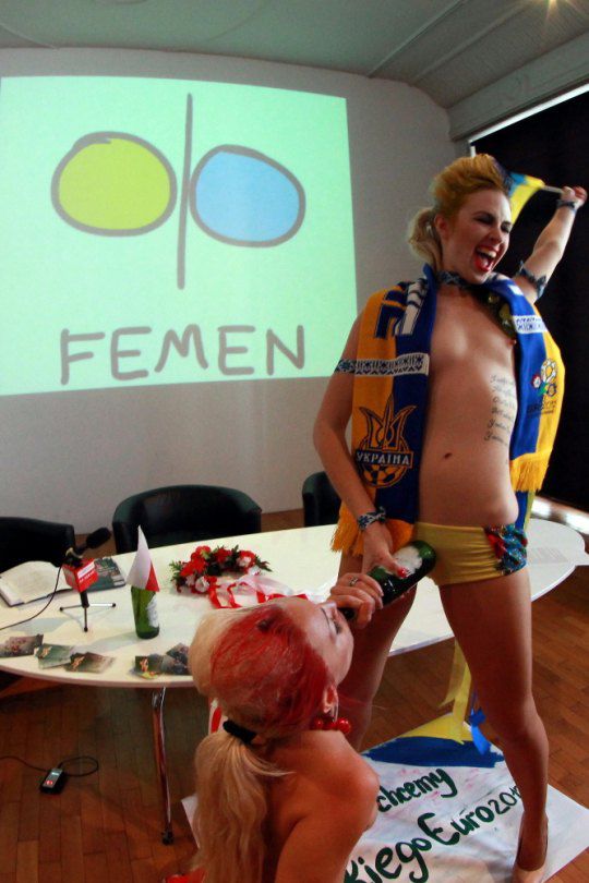 FEMEN в Польше