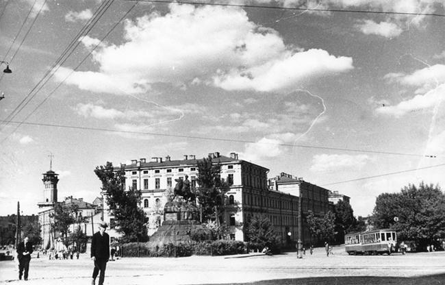 Площадь Богдана Хмельницкого (сейчас - Софийская площадь)