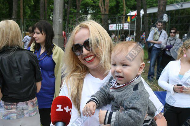 Певица Татьяна Брянцева с сыном