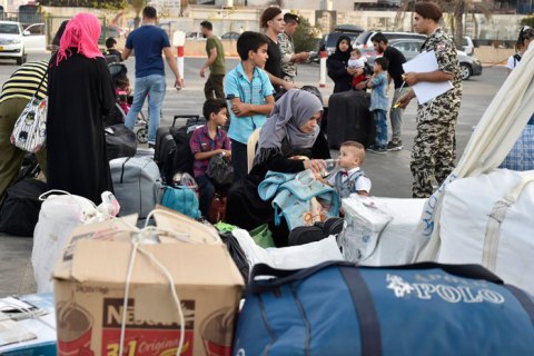 Комісар ЄС закликав скоротити виплати Туреччині на утримання біженців