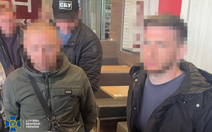 У Києві СБУ затримала приватних детективів, які продавали інформацію із закритих баз даних держустанов