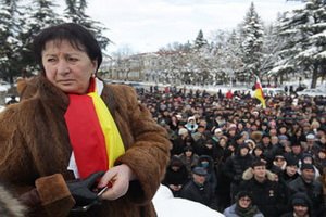 Джиоева призвала кандидатов в президенты признать ее главой Южной Осетии