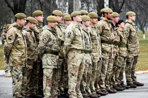 Британські інструктори почали навчати українських піхотинців за програмою ORBITAL