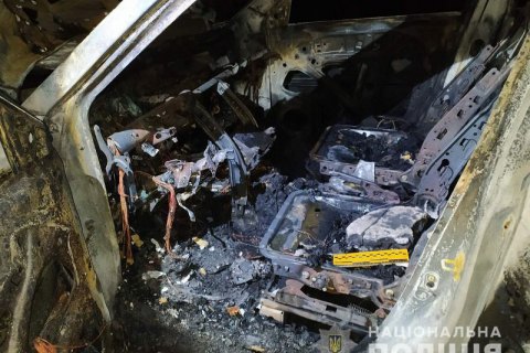 Співробітник ДСНС з Дніпропетровщини на замовлення підпалював елітні авто в Одесі