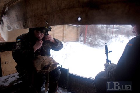 Український військовий загинув на Донбасі, ще один - поранений