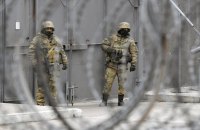Російські окупанти розмістили на ЗАЕС військову техніку та вибухівку