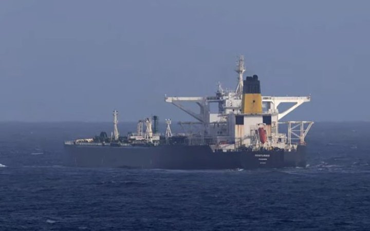 ЗМІ: 175 танкерів "тіньового флоту" РФ перевозять нафту Балтійським морем під фальшивими прапорами