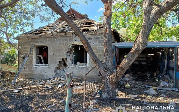 Унаслідок ворожих обстрілів Донеччини пошкоджені житлові будинки, лікарня і залізнична станція