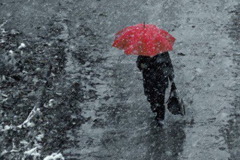 Завтра в Киеве обещают дождь с мокрым снегом