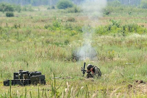 За сутки боевики 27 раз обстреляли позиции ВСУ на Донбассе
