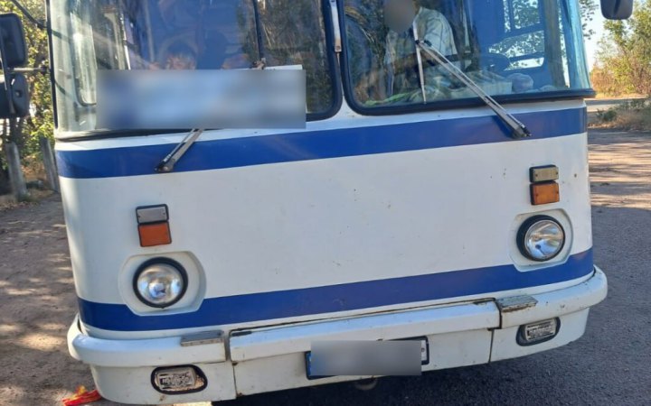 Росіяни атакували маршрутку у Херсоні: двоє людей загинули, понад 15 поранених (оновлено)