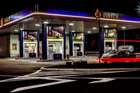 Заправки Glusco возобновили продажу бензина и дизтоплива после 4-месячного перерыва