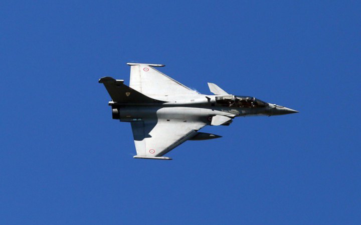 В Греції затримали чотирьох осіб, які фотографували винищувачі Rafale та об'єкти аерокосмічної промисловості