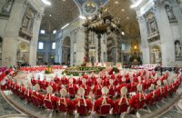 В Ватикане началась торжественная церемония открытия конклава 