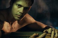 Герметичний трилер «Під замком»: правда, кривда і автомобіль
