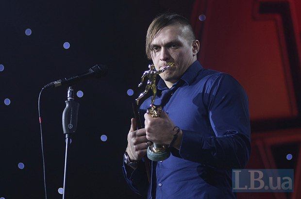 Александр Усик стал спортсменом года на прошлой церемонии, а в этом году был признан народом Украины
