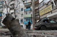 "Злочин путінського режиму не має терміну давності" – Порошенко вшанував жертв обстрілів Маріуполя