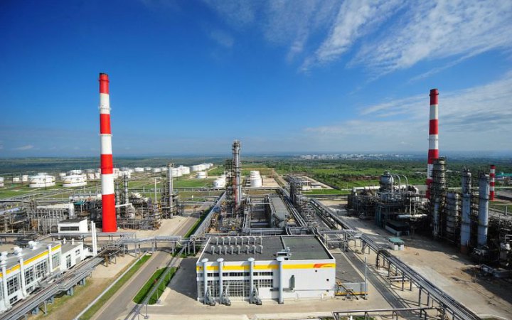 Цієї ночі українські сили вдарили по Сизранському нафтопереробному заводу у РФ