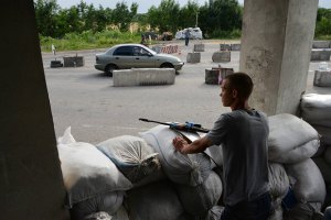 Боевики пытаются организовать оборону в районах Луганска, Авдеевки, Донецка и Горловки, - Тымчук