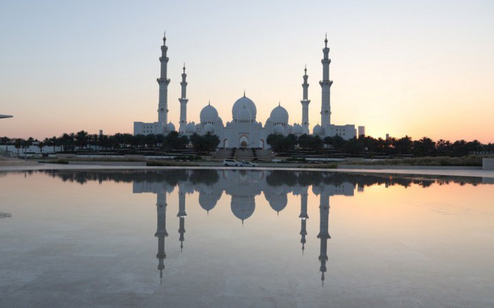 Президент ОАЕ заявив, що його держава перебуває у стані війни через удари з боку Ірану