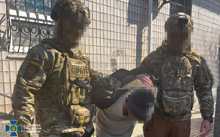 У Херсоні затримали російського агента, який готував вибух біля ТЦК 