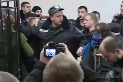 Суд изменил меру пресечения Краснову на два месяца СИЗО (обновлено, добавлено видео)