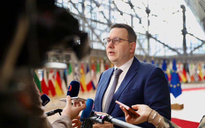 Чехія вимагає посилити санкції проти РФ після порушення повітряного простору Румунії російським дроном