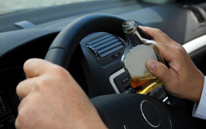 Латвія передала Україні 271 автомобіль, конфіскований у п’яних водіїв