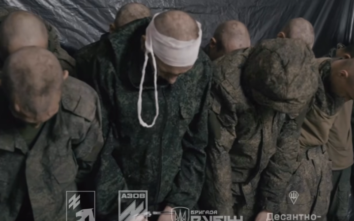 Бійці “Азову” взяли в полон 21 російського солдата