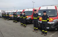 З Франції до України виїхали 13 пожежних автомобілів та “швидких” зі 120 тонн гуманітарної допомоги