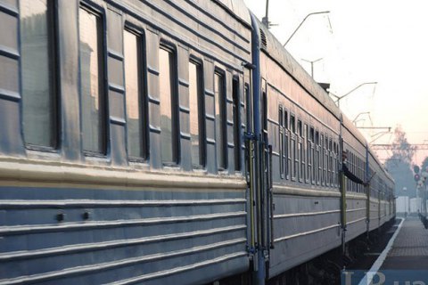 П'ять потягів затримали на годину у Львівській області через відсутність електроенергії