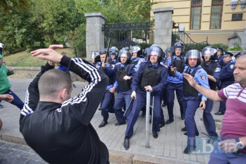Міліція затримала 13 осіб через сутички між ультрас у Києві