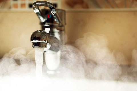 Рева анонсировал повышение тарифов на тепло и горячую воду на 16%