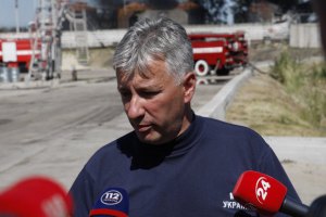 Пожарные готовят новую пенную атаку на нефтебазе