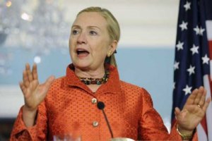 Хиллари Клинтон займется проблемой русскоязычных в Латвии