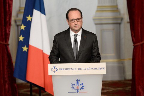 Олланд заявив про намір продовжити режим НС у Франції на три місяці