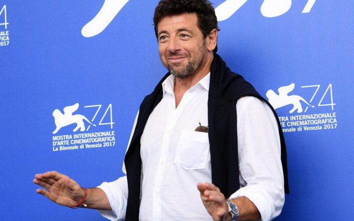 Французького співака Патріка Брюеля обвинуватили у зґвалтуванні та сексуальному насильстві