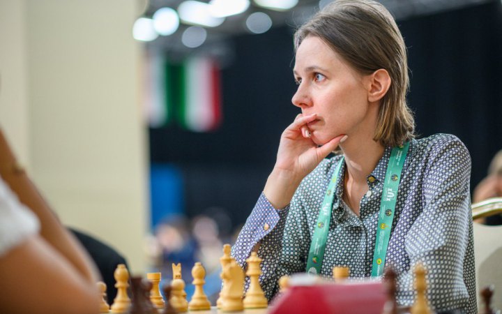 Шахи: Василь Іванчук і Марія Музичук продовжують демонструвати клас на «Великій швейцарці»