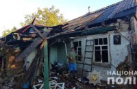 Росіяни обстріляли з “градів” і артилерії Донеччину: зруйновано 10 будинків, постраждала дитина