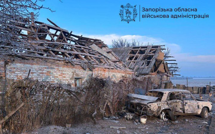 Двоє чоловіків поранені у Запорізькому районі через атаку російського дрона