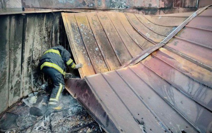 У Херсоні локалізували 12 пожеж, що зайнялися внаслідок нічного обстрілу росіян