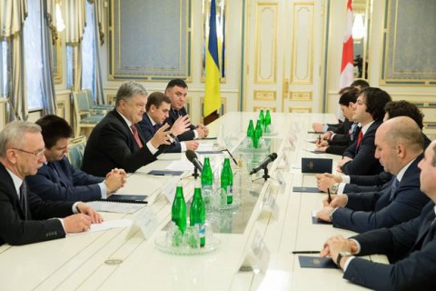 Порошенко предложил Грузии вместе стимулировать Европу к продлению санкций против РФ