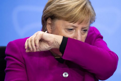 Лидеры ЕС согласились ввести сертификаты о вакцинации, - Меркель 